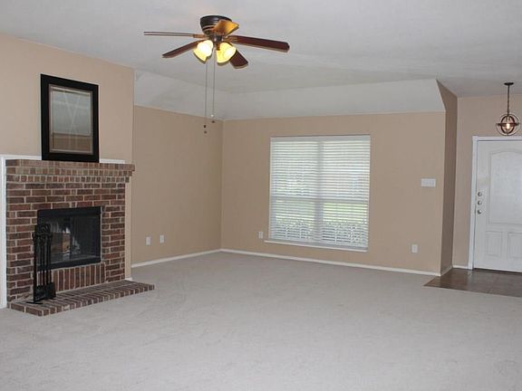 4th image of 2708 Snowy Owl Dr