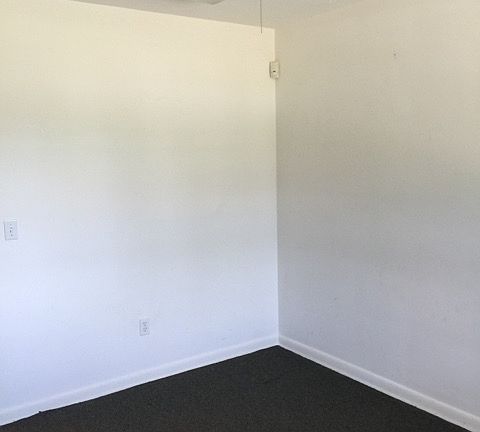 4th image of 1120 E Erie Ave APT 19