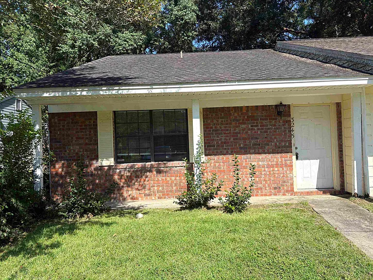 3245 Mound Dr — Photo 2