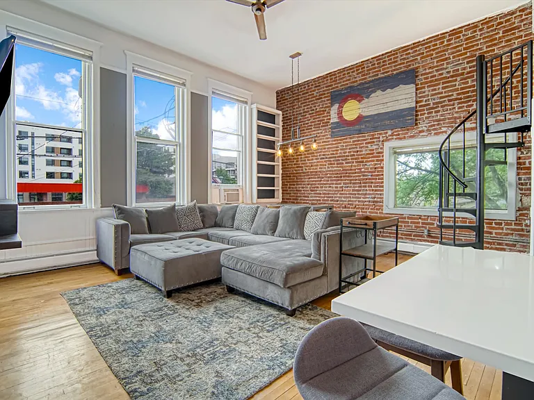 108 W Byers Pl #108 — Photo 3