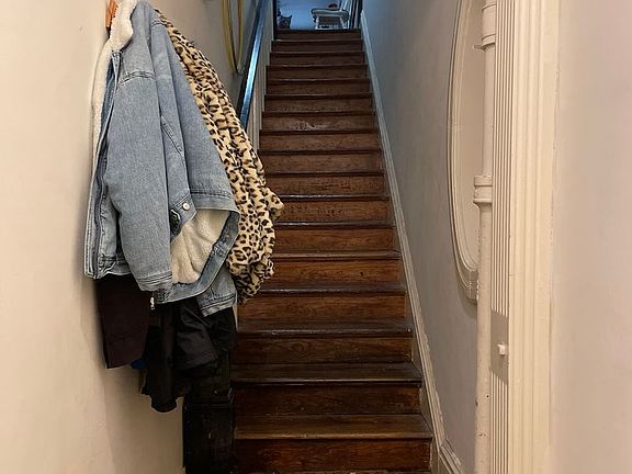 3rd image of 2215 W Grace St APT 3