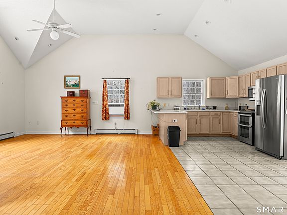 5th image of 99 Benton Hill Road