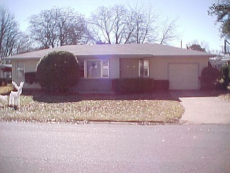 1st image of 524 Sycamore Dr