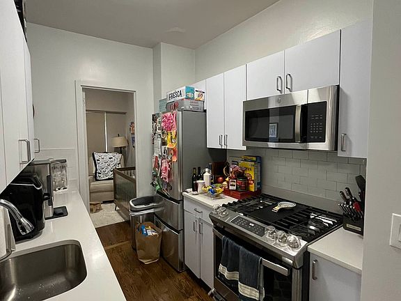 5th image of 401 E 88th St APT 14G