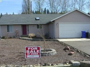 565 Edgewater Rd, Gladstone, OR 97027