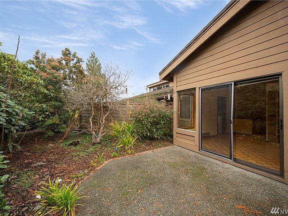 5th image of 130 Upper Bluffs Dr #3037