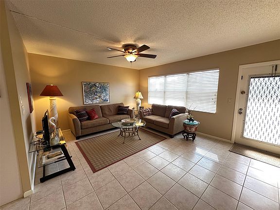 4th image of 3033 Cambridge B #3033
