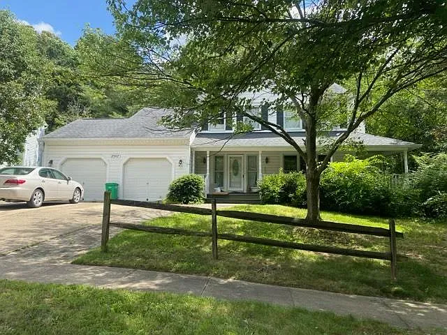 2507 Heatherwood Ct photo 1