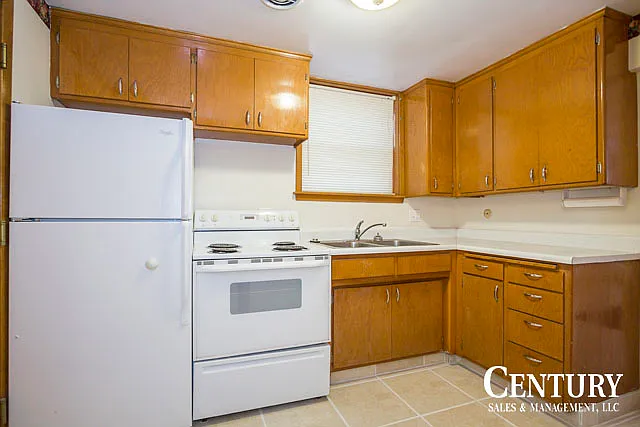 1220 S 22nd St #2 — Photo 9