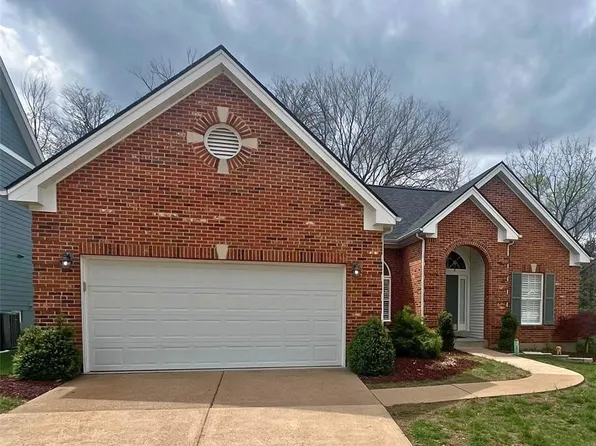 845 Wellesley Place Dr, Chesterfield, MO 63017