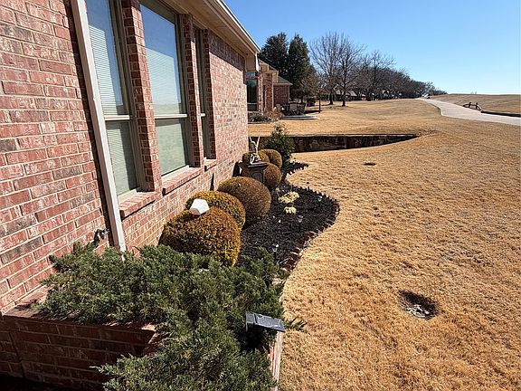 5th image of 940 Scenic Ranch Cir