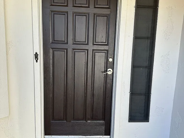 1430 W Camino Ct — Photo 3