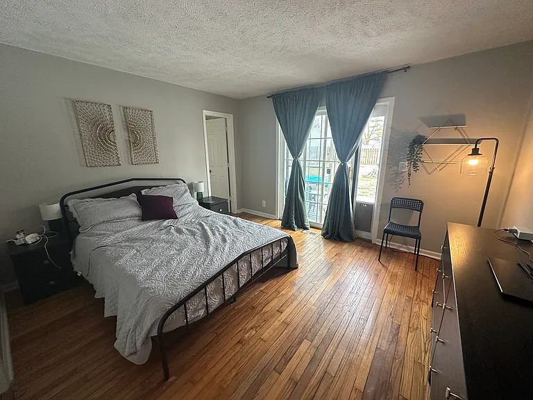 10663 N Park Ave — Photo 15