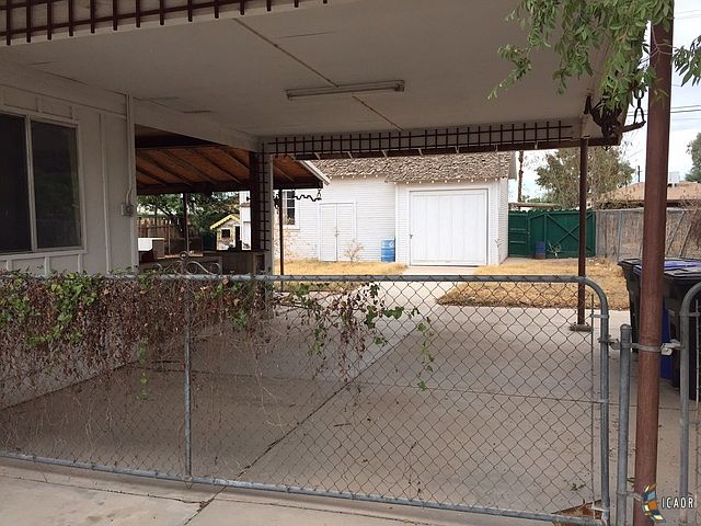 2nd image of 870 El Centro Ave