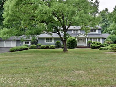 852 Huron Rd, Franklin Lakes, NJ, 07417