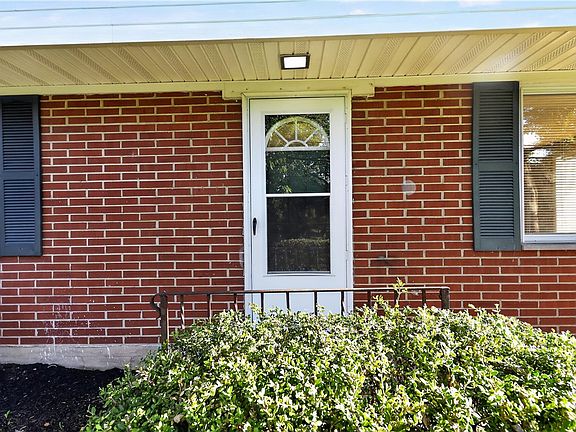 4th image of 1747 Bluefield Ave