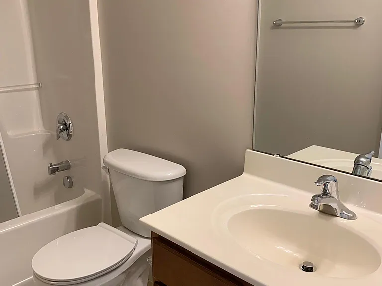708 Bluffcreek Dr — Photo 13