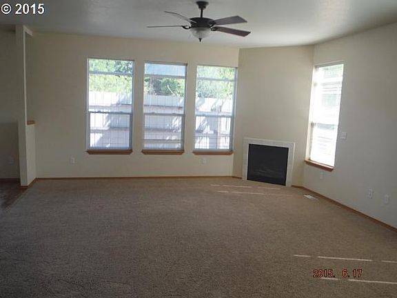 2nd image of 9310 NE 28th Cir