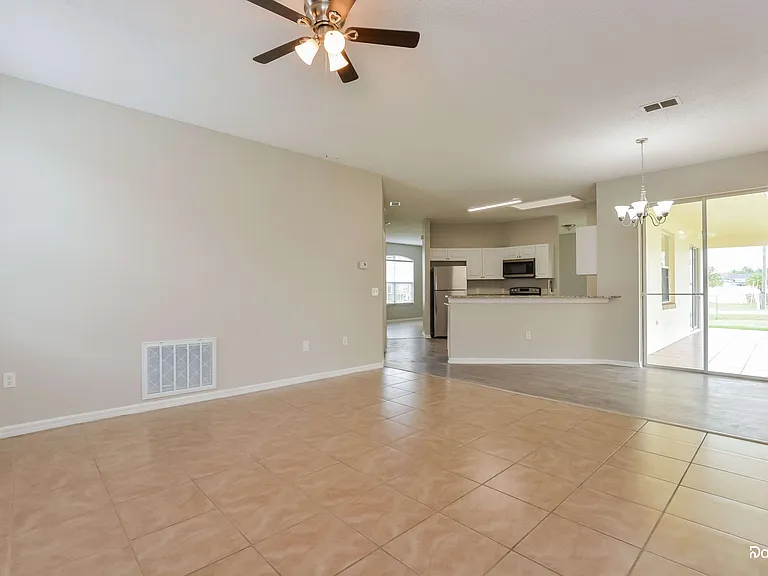139 Brixham Ct — Photo 5