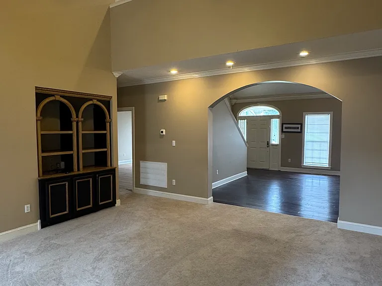 133 Ivybrook Cv — Photo 3