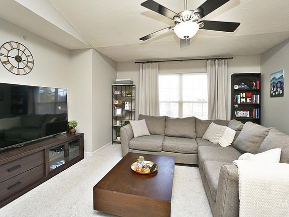5th image of 5843 Bayswater Dr