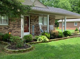 221 Shadowbrook Dr, Harrodsburg, KY 40330