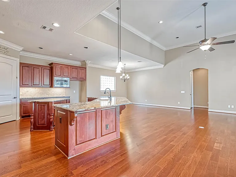 5014 Fairford Dr — Photo 14