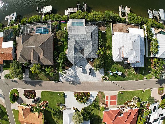 4th image of 827 Chipaway Dr