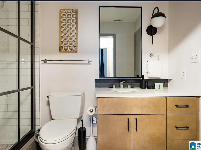 2212 Morris Ave #318 — Photo 13