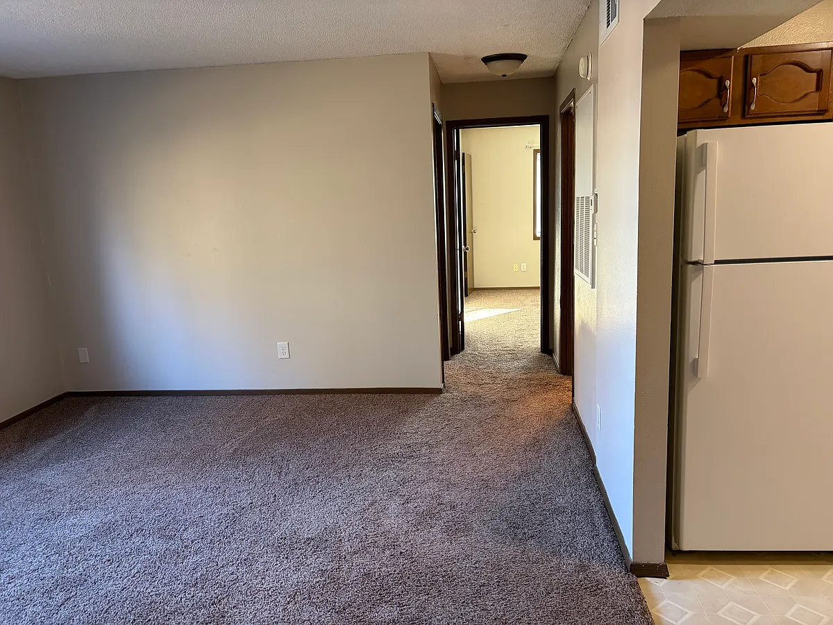 Building Photo - 311 Donna St #9