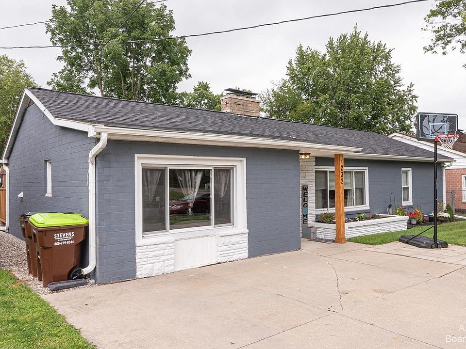 232 Riverside Ave, Adrian, MI 49221 Zillow