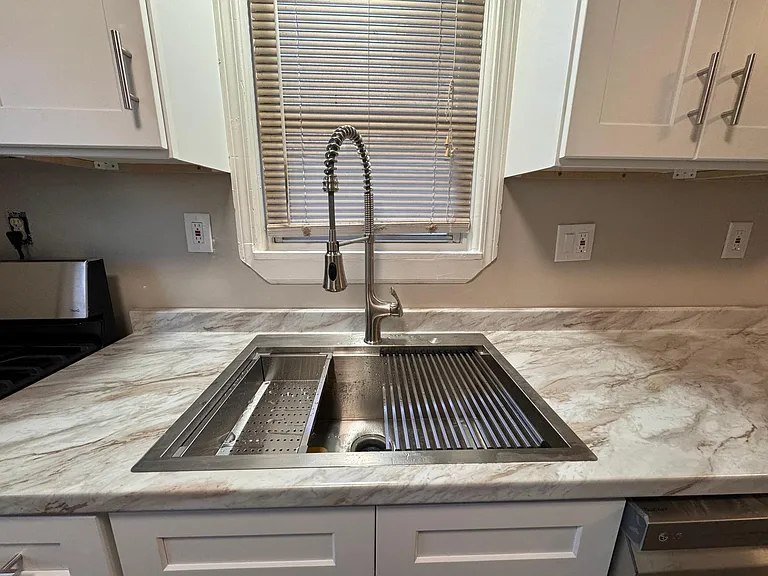 1334 E Maxlow Ave — Photo 13