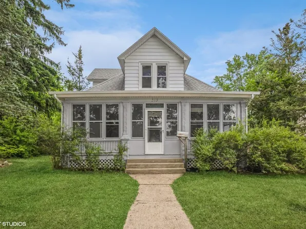 513 Earl Rd, Michigan City, IN 46360