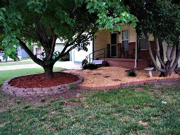 3rd image of 526 W Deerfield Cir