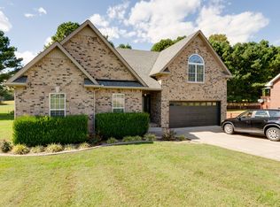 310 Lenox Ct, Springfield, TN 37172