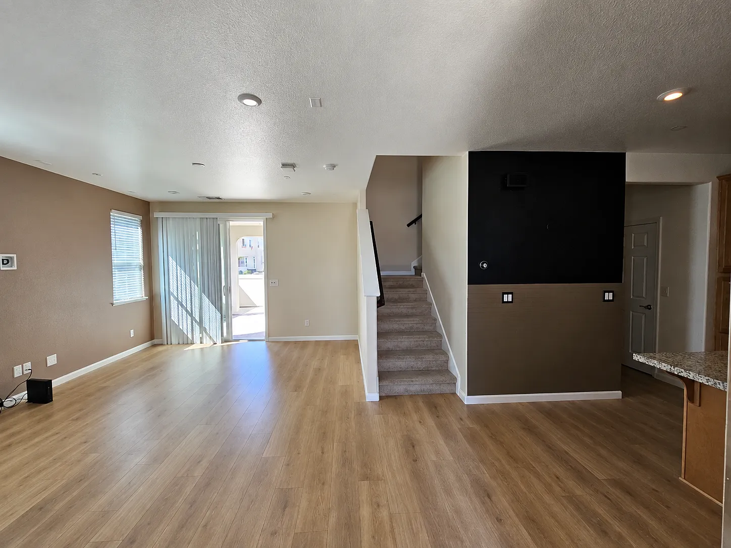 3 bed, 2.5 bath, 1845 sqft, $2,750 — Photo 3
