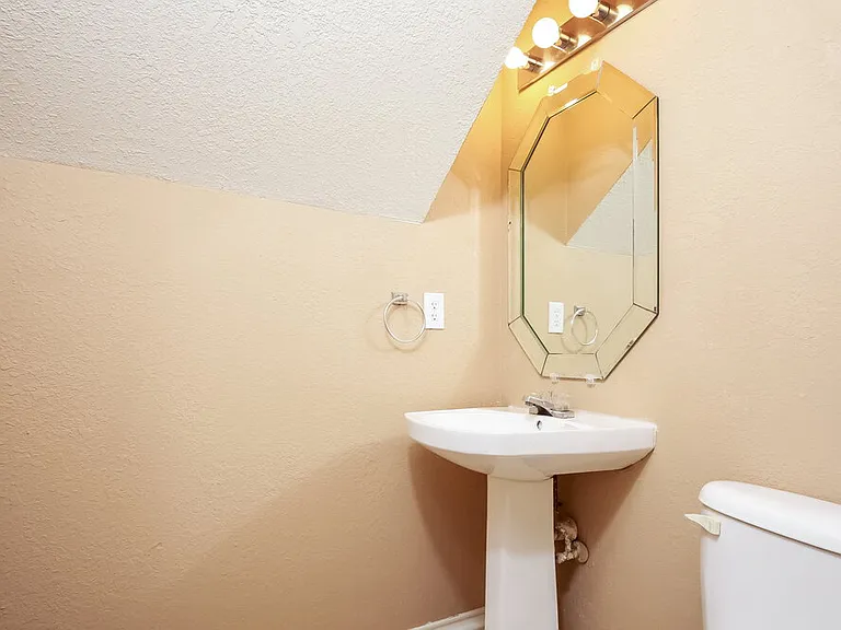 3011 Renaissance Dr — Photo 14