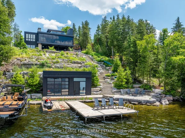 910 Birchview Rd, Douro Dummer, ON K0L 2H0