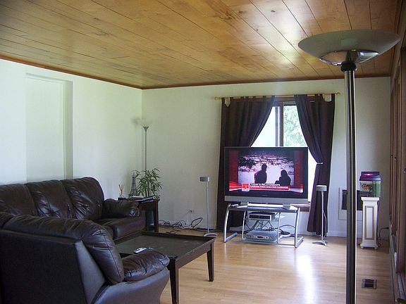 Family room -Could be 3rd bed