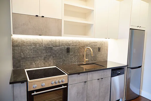 Rented by Brooklyn Group | media 28