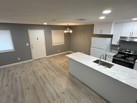 5th image of 2251 Mann Ave APT 3
