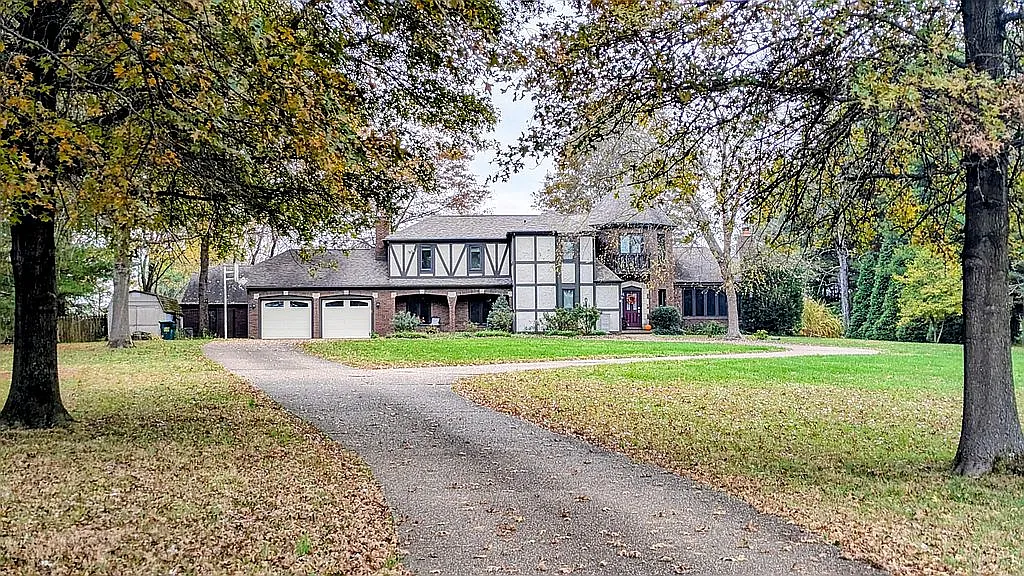 4134 Church Rd photo 1