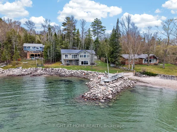 442 Silver Birch Dr, Tiny, ON L9M 0M5