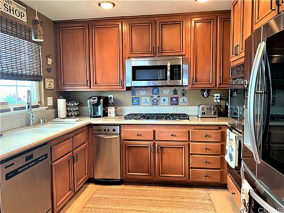 5th image of 24658 Brighton Dr Unit B