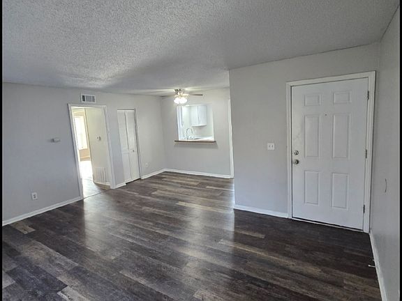 3rd image of 8721 Countryshire Ln APT 4