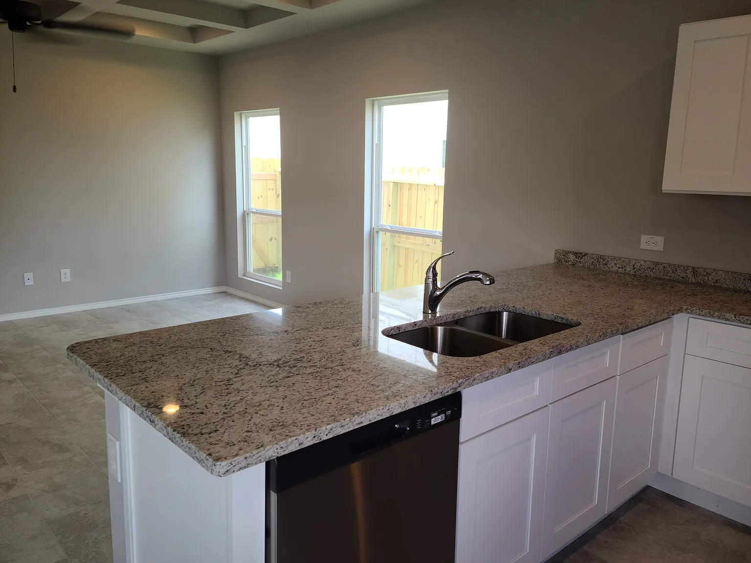 8623 Valentina Way — Photo 4