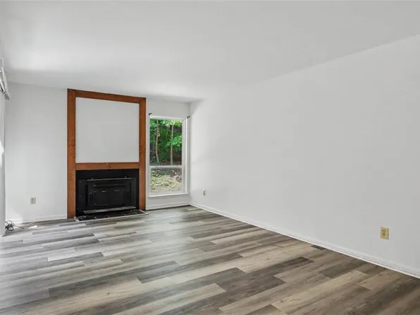 11 Spring W, Williamsburg, VA 23188
