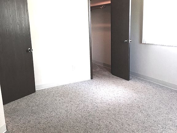 3rd image of 509 Spinnaker Ln APT F