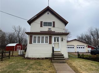 372 E Kirby St, Dexter, NY 13634