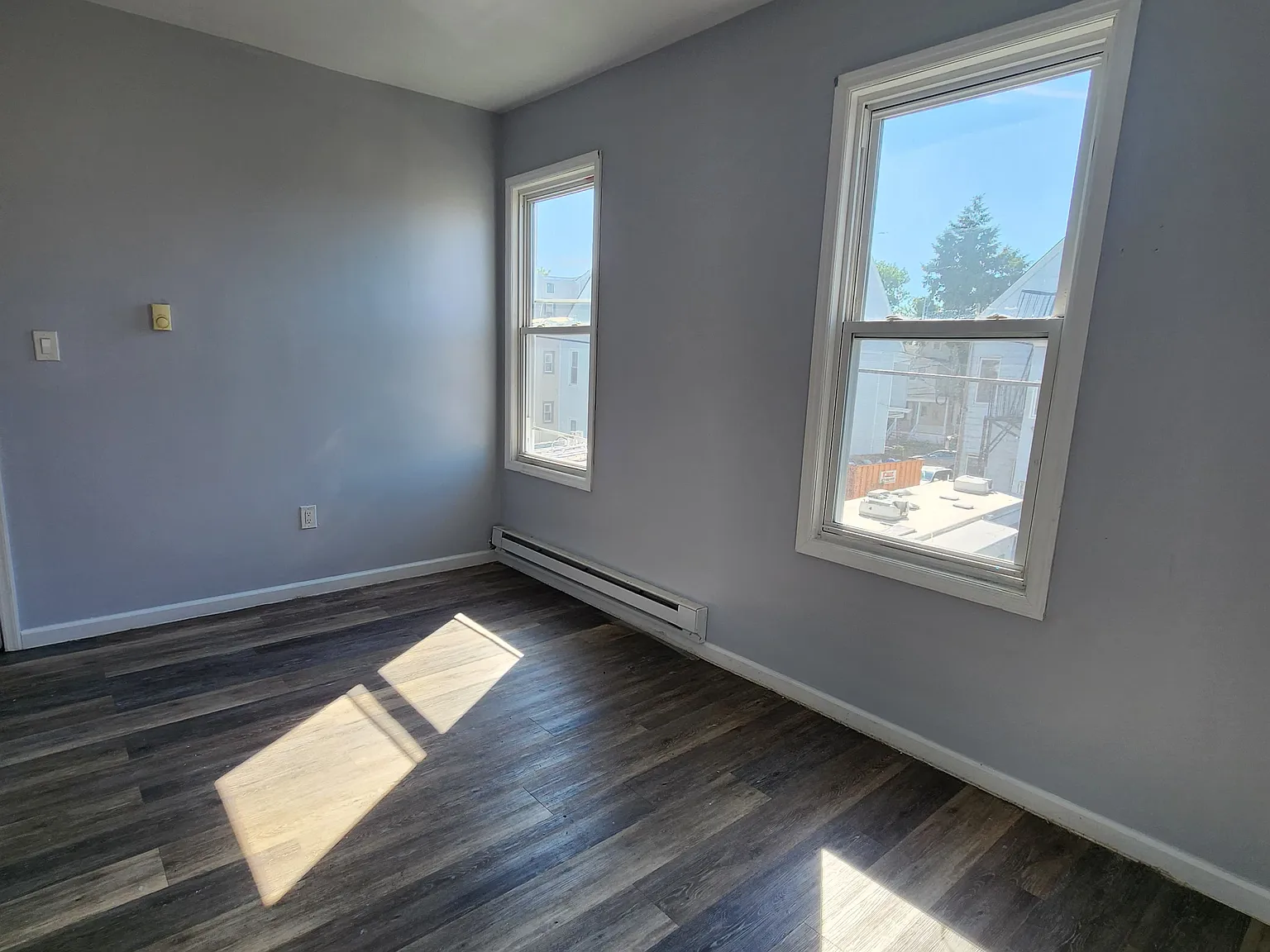 3 bed, $2,200 — Photo 3